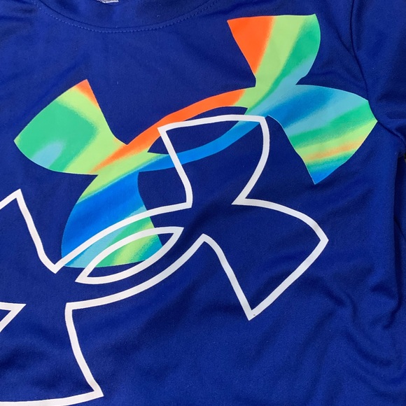 Under Armour Boys Size 5 Blue Logo Athletic T Shirt Youth 5 Loose Fit - Picture 3 of 5